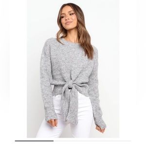 Petal and Pup Women’s Captivate Knot Sweater. Grey. Size M/L